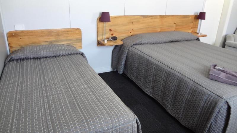 Mountain View Motel Queenstown Bagian luar foto