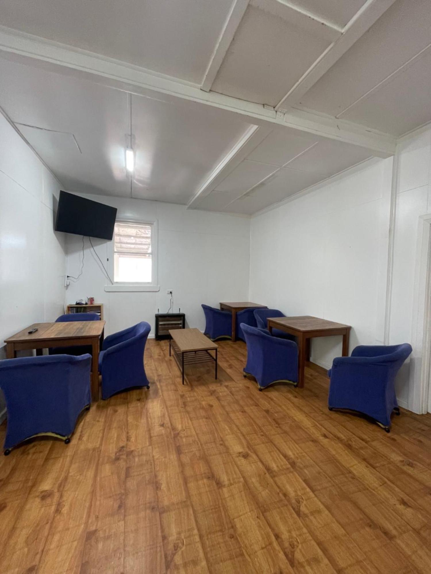 Mountain View Motel Queenstown Bagian luar foto